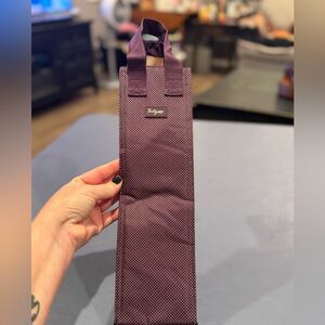 Thirty-One Perfect Bottle Thermal
Insulated Wine Bag Purple with White Dots